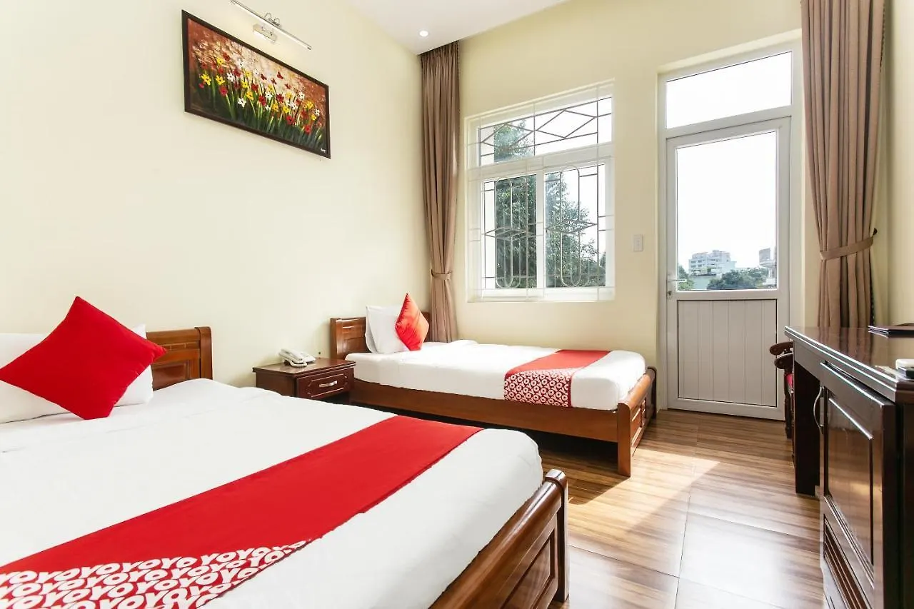 ***  Oyo 610 King Garden Hotel Da Nang Vietnam