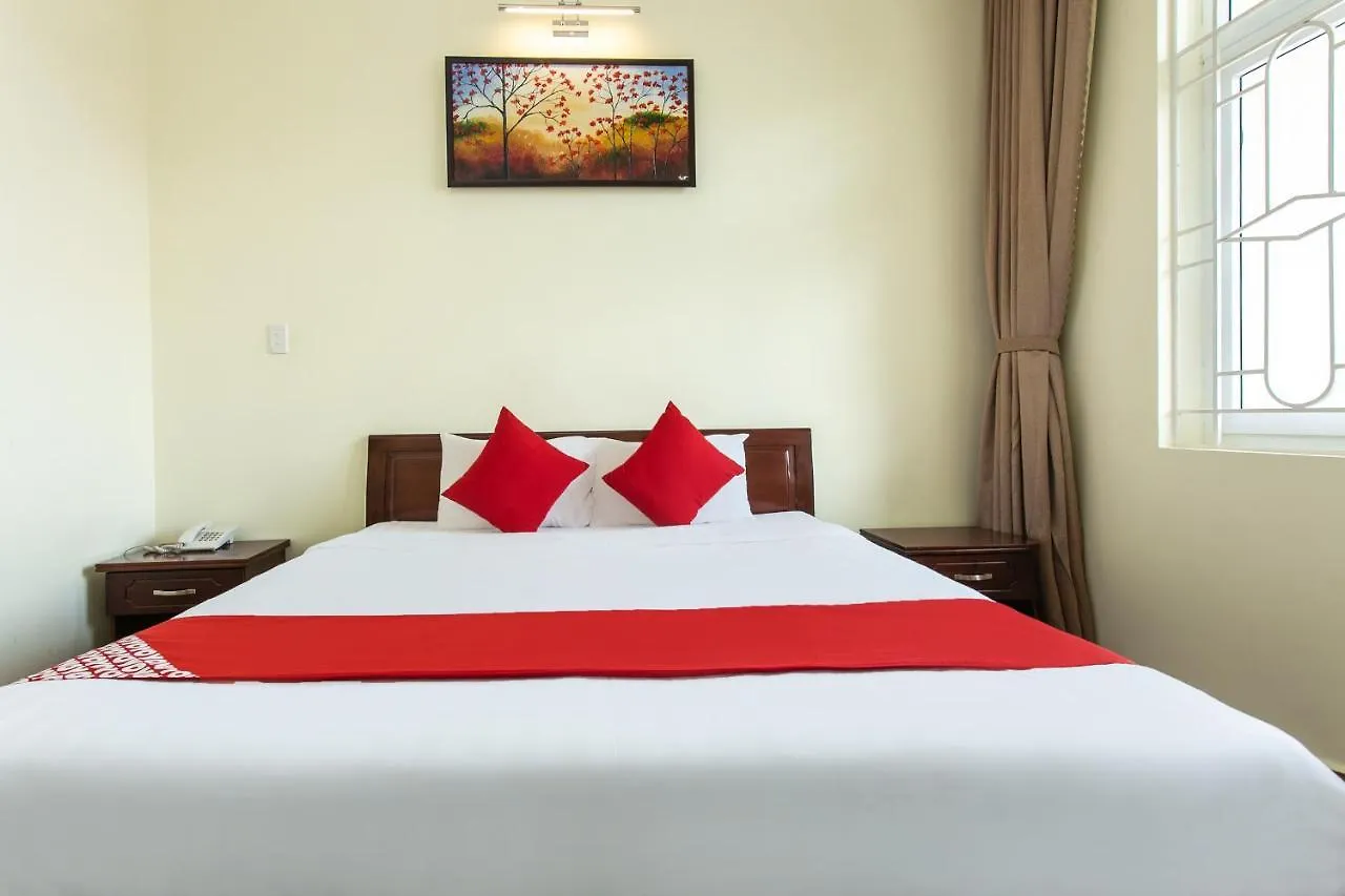 Oyo 610 King Garden Hotel Da Nang 3*,  Vietnam